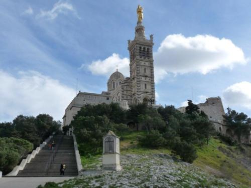 the-good-mother-church-in-marseille-france-min