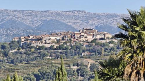 vdc-une-village-castellet-min